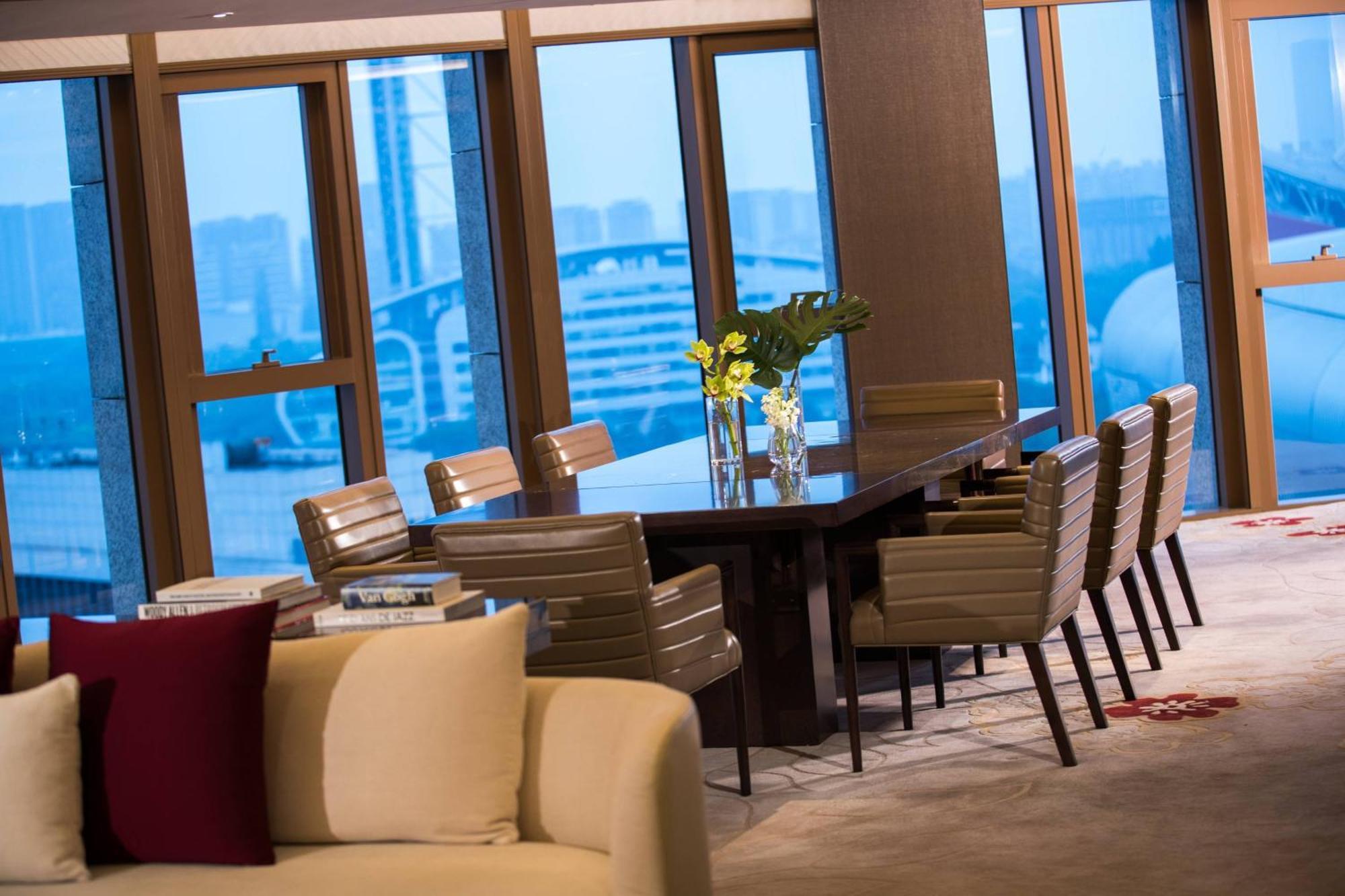 Renaissance Nanjing Olympic Centre Hotel Экстерьер фото