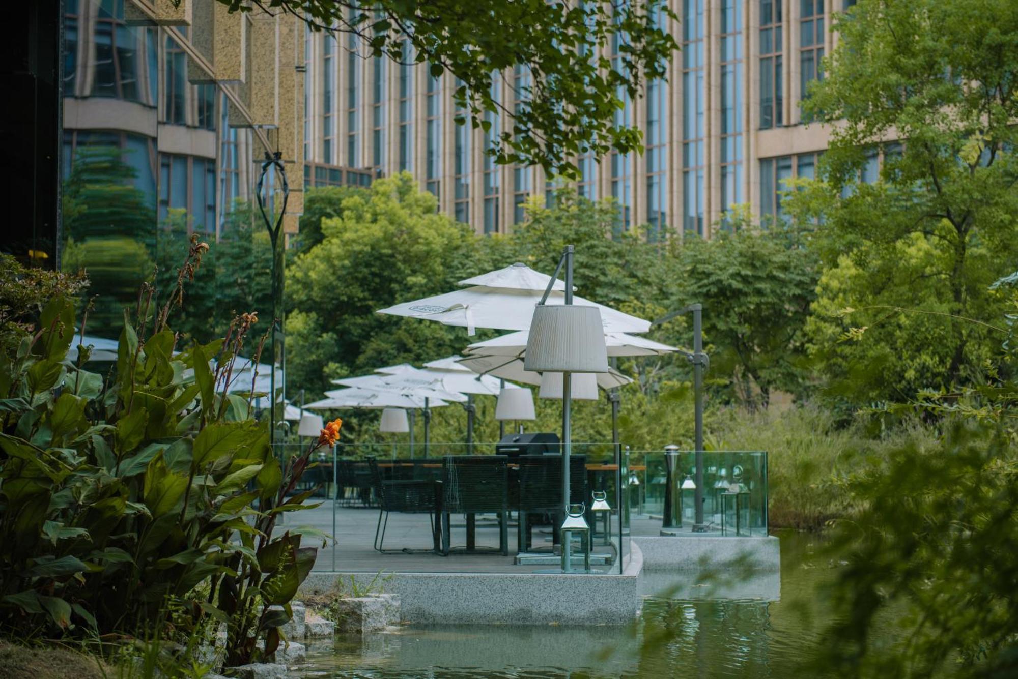 Renaissance Nanjing Olympic Centre Hotel Экстерьер фото