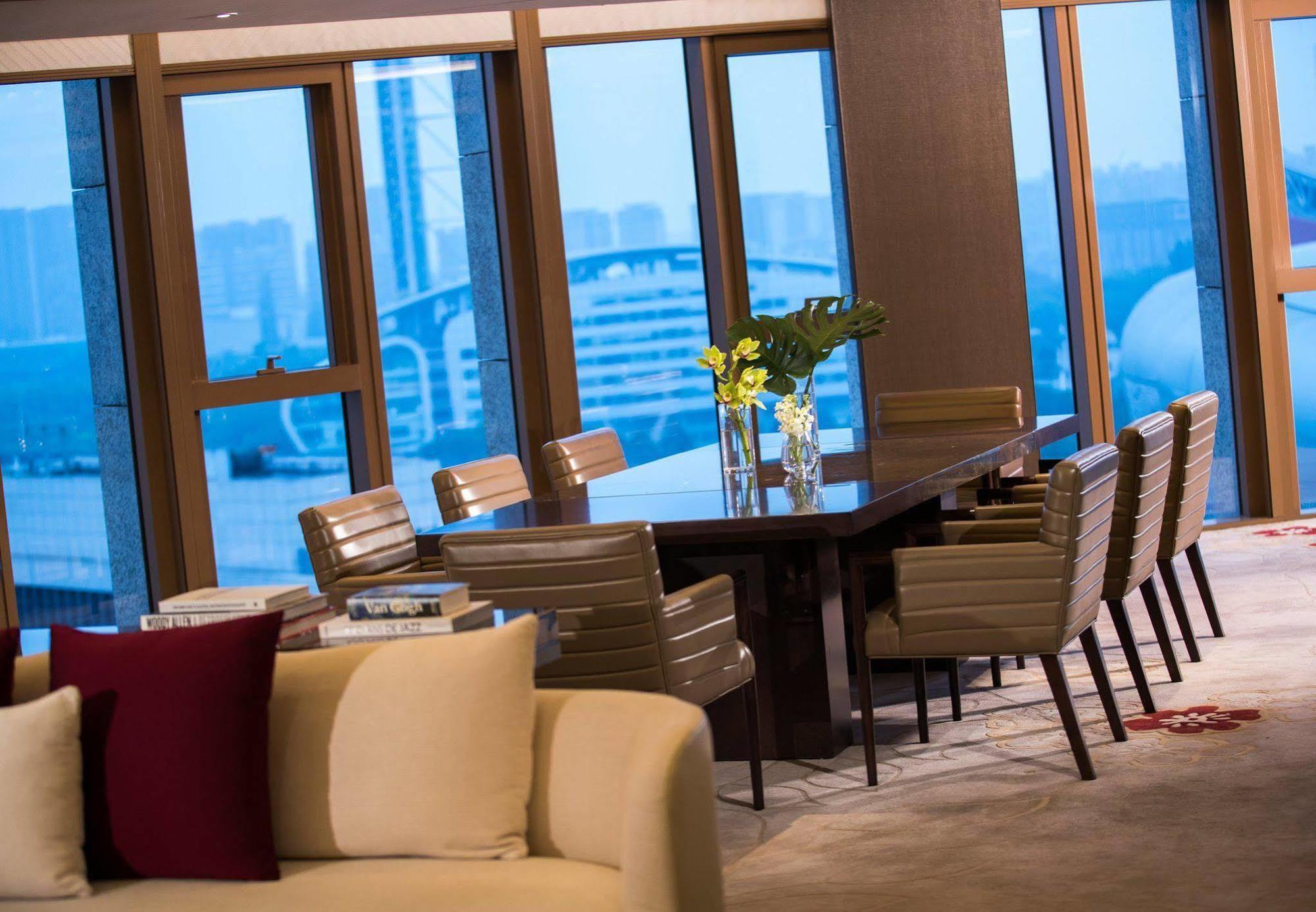 Renaissance Nanjing Olympic Centre Hotel Экстерьер фото